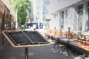 MENU STAANDER 115CM TEAK